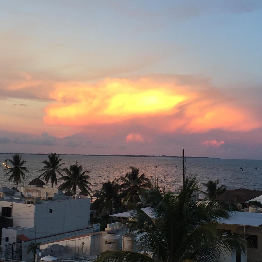 The Mermaid Hostel Beach (Adults Only) Канкун Экстерьер фото