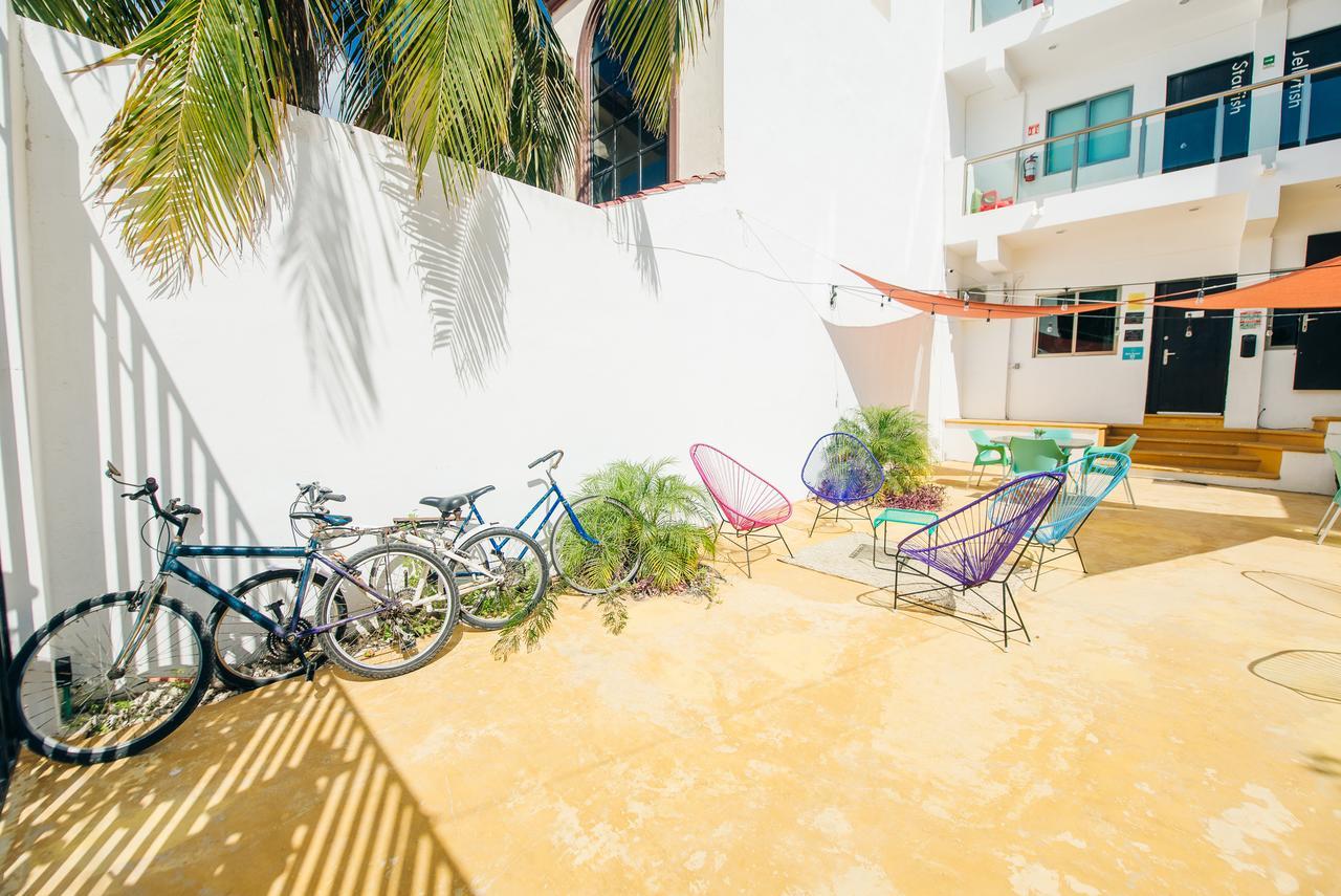 The Mermaid Hostel Beach (Adults Only) Канкун Экстерьер фото