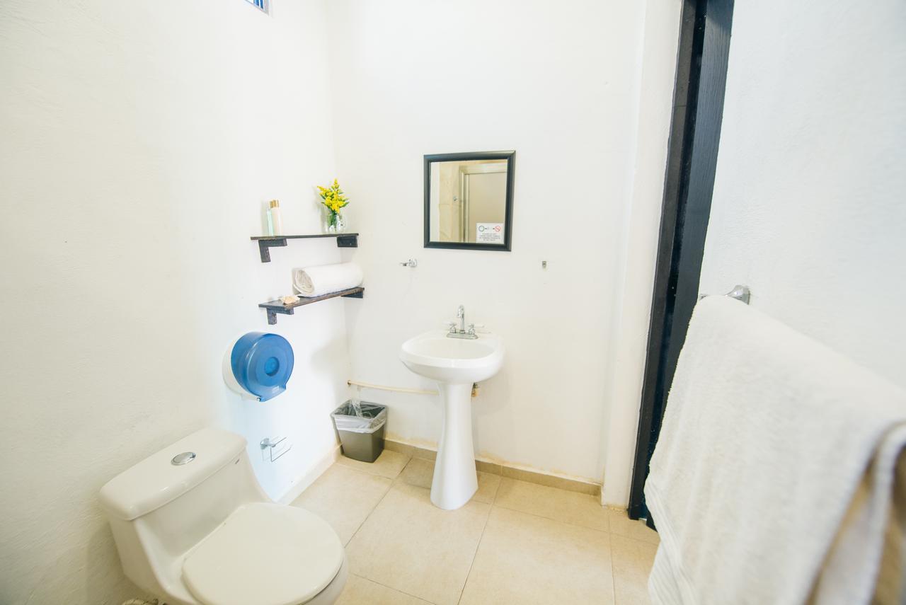The Mermaid Hostel Beach (Adults Only) Канкун Экстерьер фото
