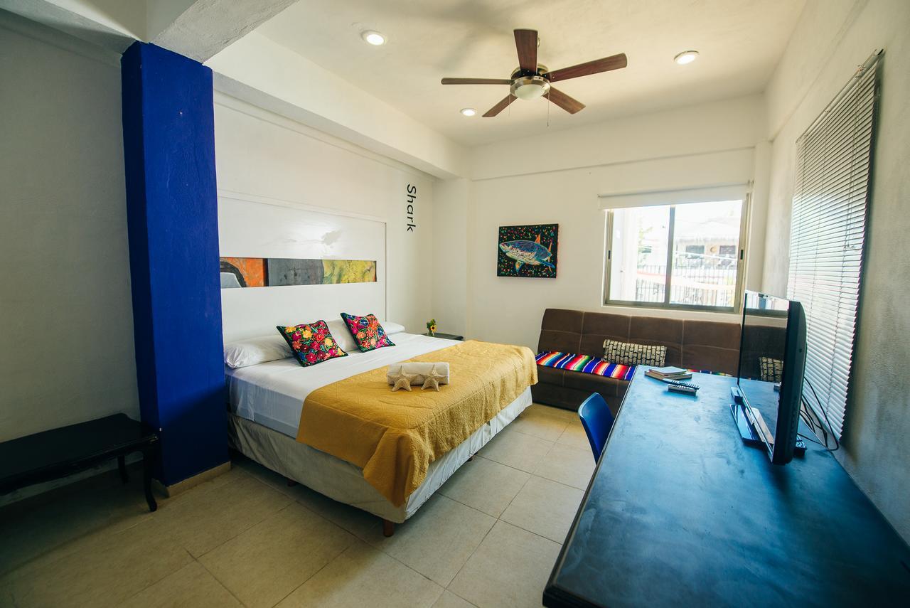 The Mermaid Hostel Beach (Adults Only) Канкун Экстерьер фото