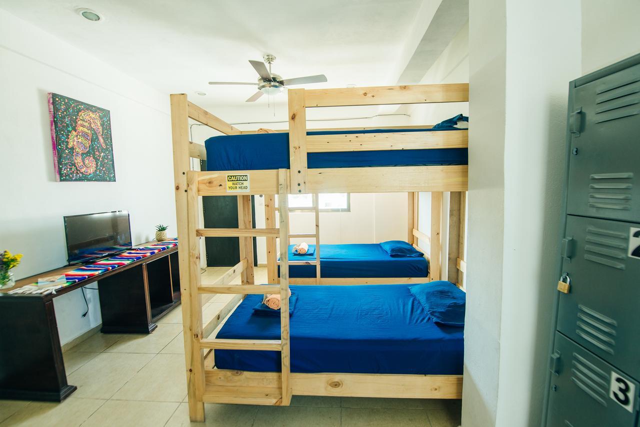 The Mermaid Hostel Beach (Adults Only) Канкун Экстерьер фото